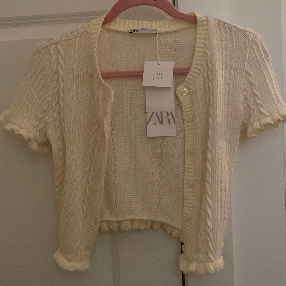 Zara White/Cream Buttoned Top